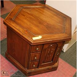 VINTAGE PINE END TABLE