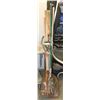 Image 1 : 8 PIECES YARD AND GARDEN IMPLEMENTS SHOVELS RAKES