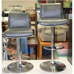 2 COUNTER HEIGHT BAR STOOLS  ADJUSTABLE TO BAR