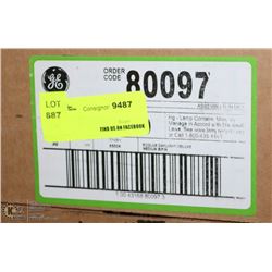 BOX OF GE FLUORESCENT LIGHT BULBS 80097