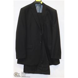 BELLISSIMO BLACK PINSTRIPE SUIT JACKET SIZE 42T &