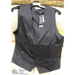 LE CHATEAU MENS DRESS VEST SIZE MEDIUM