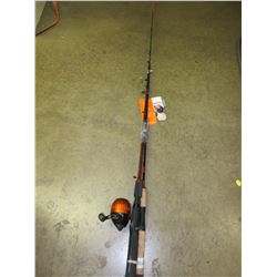 2 New Youth Fishing Rods / 1 Crappie Max Junior & 1 South Bend Neutron
