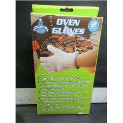 1 Pair of New Oven Gloves /  a must for BBQ or Camping