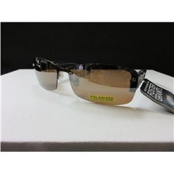 New Women's Foster Grant Polarized Sunglasses / 39.99 tags