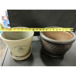 2 Clay Flower pots
