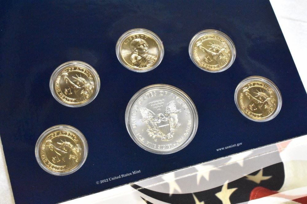 2012 UNITED STATES MINT ANNUAL UNCIRCULATED DOLLAR COIN SET (SILVER