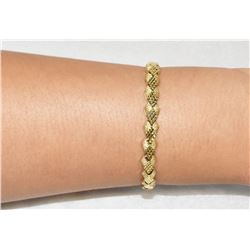 Elegant two-texture creamy 14k Gold Bracelet