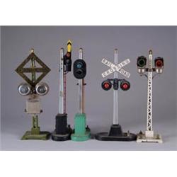 LOT OF 9 LIONEL ACCESSORIES