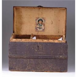 DOMED DOLL TRUNK