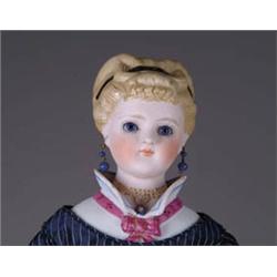 BEAUTIFUL GLASS-EYED PARIAN DOLL WITH MOLDED COLLAR