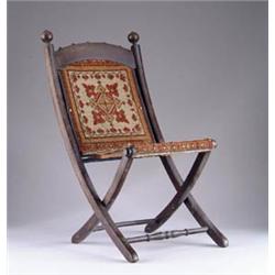 CHILD’S FOLDING CARPET CHAIR