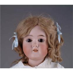 29” QUEEN LOUISE DOLL