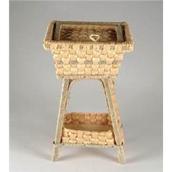 WICKER DOLL SEWING STAND