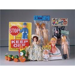 LARGE LOT OF MISCELLANEOUS SMALL DOLLS INCLUDING MANY SMALL “DRESS ME” DOLLS