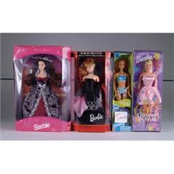 LOT OF 20 BARBIES WITH ORIGINAL BOXES