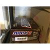 Image 1 : Case 24 x 93g Snickers Bars