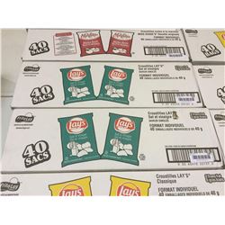 Case lays 40 x 40g Salt  Vinegar Chips