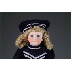 14in. CLOSE-MOUTH BELTON