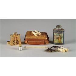 ASSORTMENT OF 10 DOLL ACCESSORIES