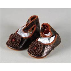 PAIR OF ANTIQUE DOLL SHOES