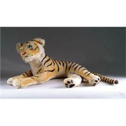 SPECTACULAR LARGE RECLINING STEIFF LION