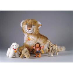 LOT OF 17 STEIFF TOYS
