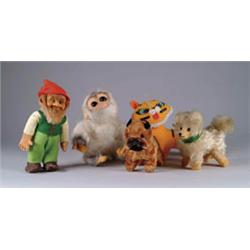 COLLECTION OF 15 STUFFED ANIMALS