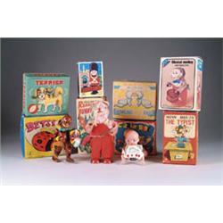 LOT OF 9 WIND-UP TOYS