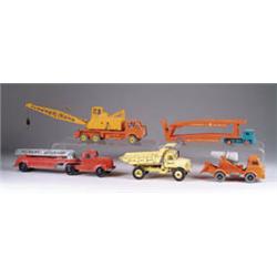 EXCELLENT LOT OF DINKY AND RELATED TOYS