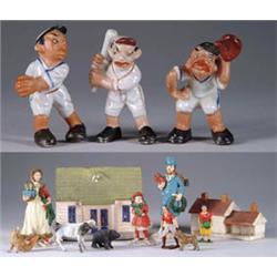 LOT OF MISC. FIGURES AND BUILDINGS