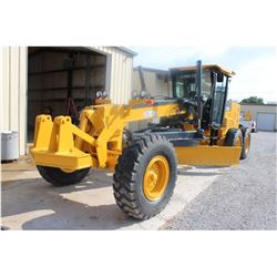 2008 JOHN DEERE 670D Motor Grader; VIN/SN:619481 -:- 14' moldboard, front scarifier, cab, A/C, 14.00