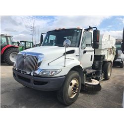 2009 INTERNATIONAL 4300 Sweeper Truck; VIN/SN:1HTMMAAN89H124895 -:- S/A, IHC diesel, A/T, Tymco 600 