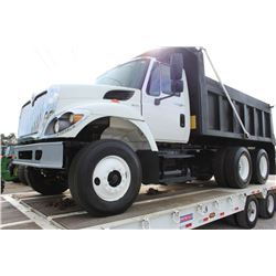 2010 INTERNATIONAL 7400 Dump Truck; VIN/SN:1HTWHAARXAJ245067 -:- T/A, Int. diesel, A/T, 40K rears, 1