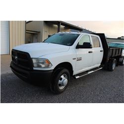 2013 DODGE 3500 Flatbed Truck; VIN/SN:3C7WRSCT5DG565155 -:- crew cab, V8 gas, A/T, AC, 9' flatbed bo