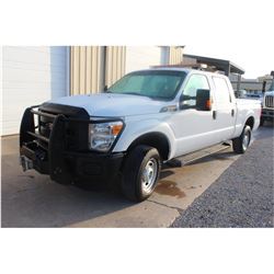 2015 FORD F350 Pickup Truck; VIN/SN:1FT7W2B61FEB07192 -:- 4x4, crew cab, V8 gas, A/T, AC, Warn VR120