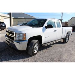 2012 CHEVROLET 2500HD Pickup Truck; VIN/SN:1GC2KVCG7CZ220339 -:- 4x4, ext. cab, V8 gas, A/T, AC, 46,