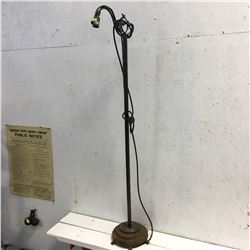 Floor Lamp (Cast Base)