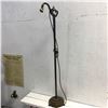 Image 1 : Floor Lamp (Cast Base)