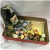 Image 1 : Tray Lot - Bird Theme! : Audubon's Birds Collector Cards/Books + S&P Shakers, etc!