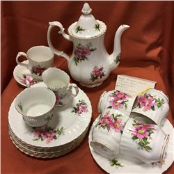 Royal Albert Set "Prairie Rose" (Coffee Pot, 5 Mugs, 1 Cup/Saucer, 1 Creamer, 9 Plates 8")