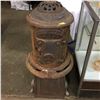 Image 1 : Parlor Stove "Derby Oak 17"