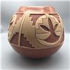 Image 2 : Large Tomasita Montoya Pot