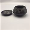 Image 1 : Pair Black Pots - Rose and T. Naranjo