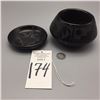 Image 9 : Pair Black Pots - Rose and T. Naranjo
