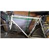 Image 2 : WHITE SEKINE BIKE
