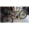Image 1 : BLACK CCM BIKE