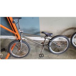 GREY NO BRAND BMX