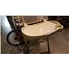 Image 3 : GRACO HIGHCHAIR AND BABY GATE