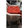 Image 3 : 4 PATIO CHAIRS W/ CUSHIONS